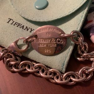 Mock Tiffany Necklace 925 silver. New without tags comes with box and pouch